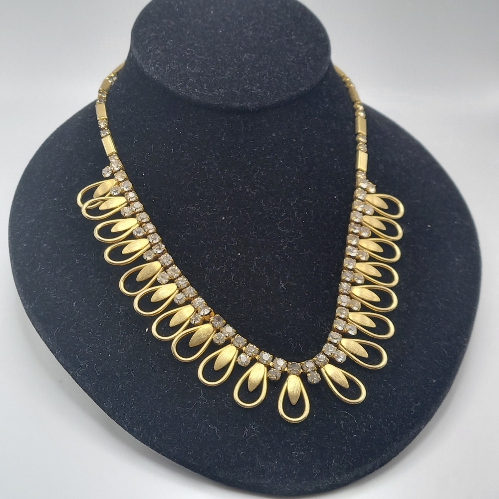 Vintage Sarah Coventry Chan di lites Rhinestone Goldtone Necklace/Hook Clasp,GC.